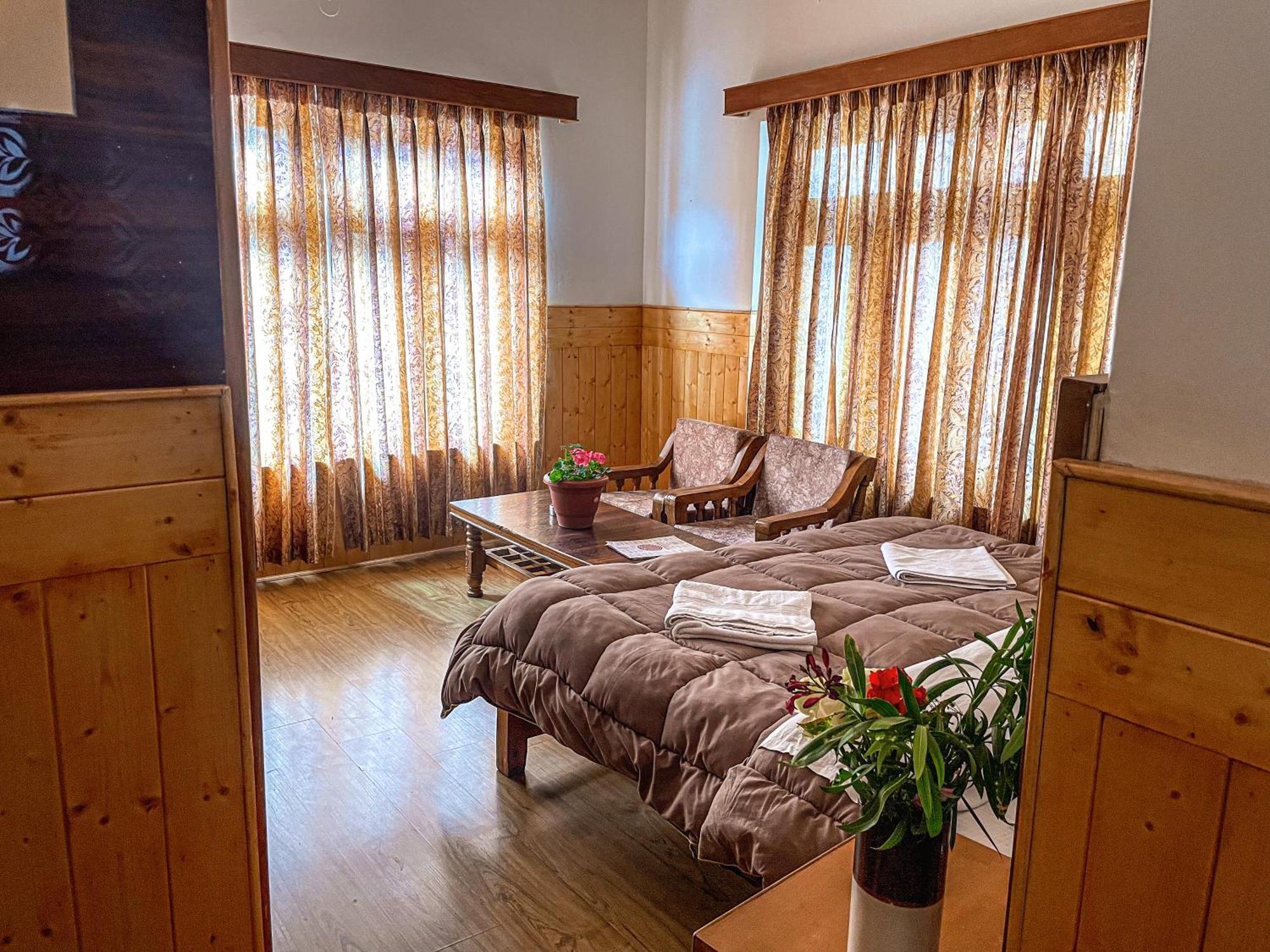 Hotel Shaynam Leh Buitenkant foto