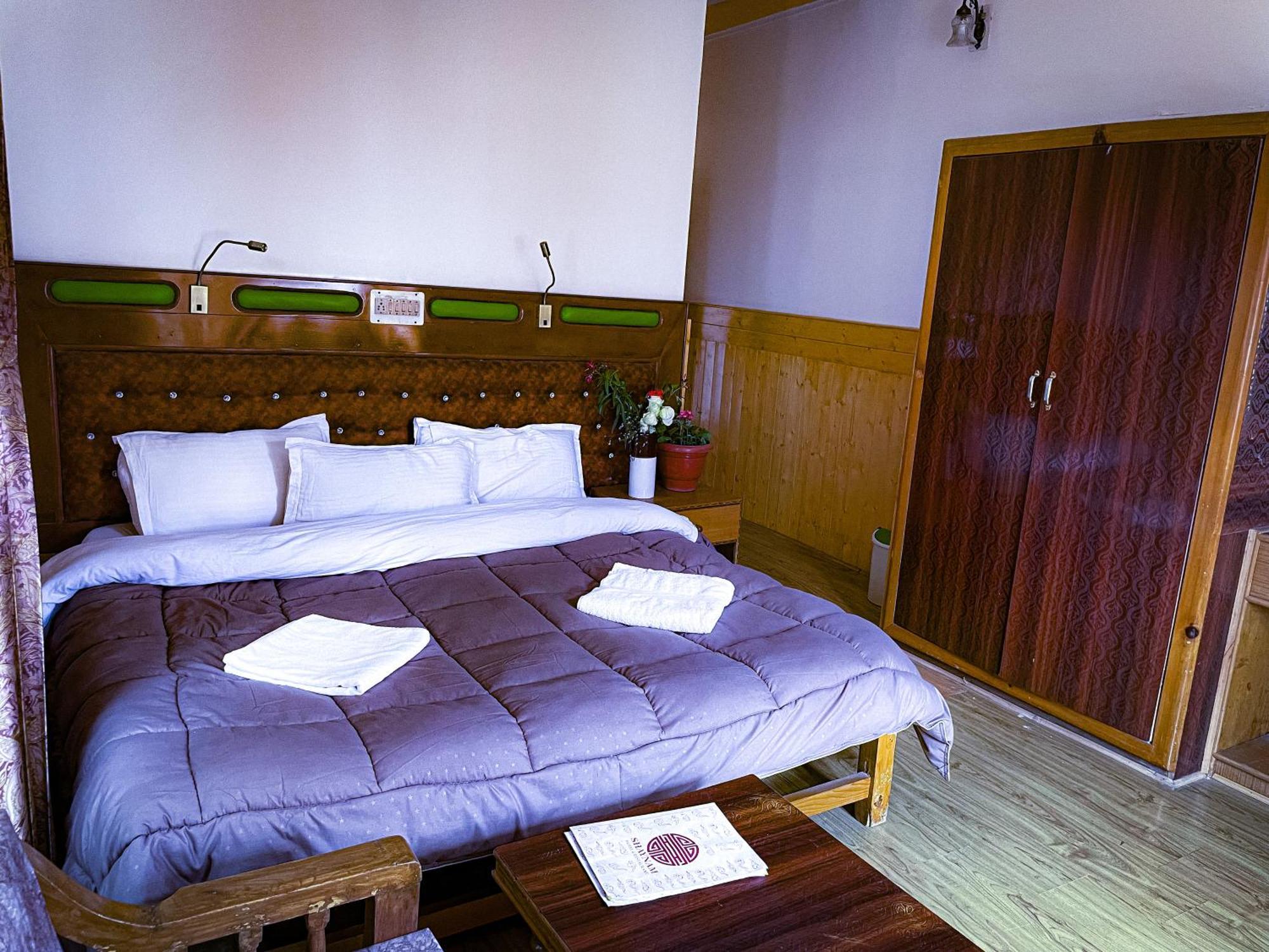 Hotel Shaynam Leh Buitenkant foto